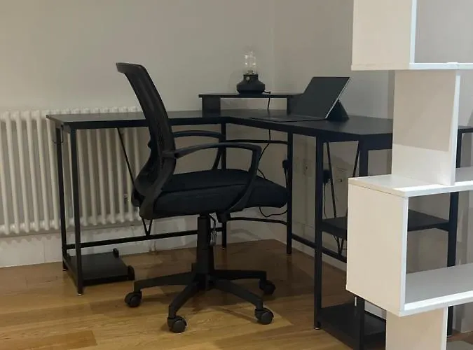 Huller And Cheese Warehouse *